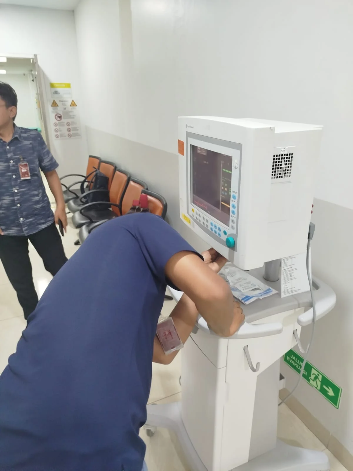 Pengecekan Unit Suction Pump Bedah